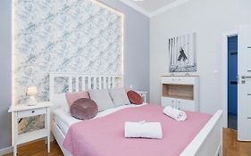 Sweet Family Apartment Chodkiewicza Rondo Grzegorzeckie By Noclegi Renters